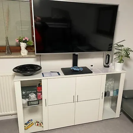 Modern Urban Studio Apartment S-Bahn 27Qm For 6 Persons Mercedes-Benz Magstadt Buitenkant foto