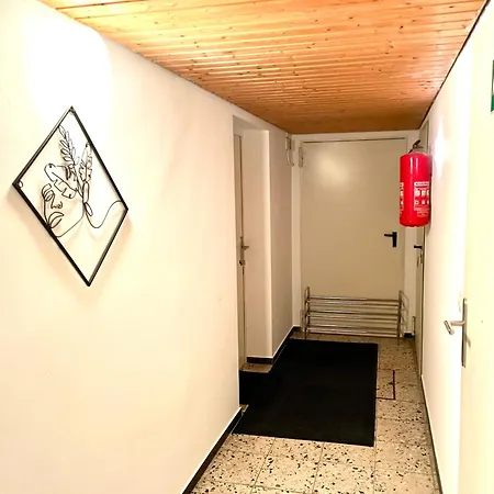 Modern Urban Studio Apartment S-Bahn 27Qm For 6 Persons Mercedes-Benz Magstadt Buitenkant foto